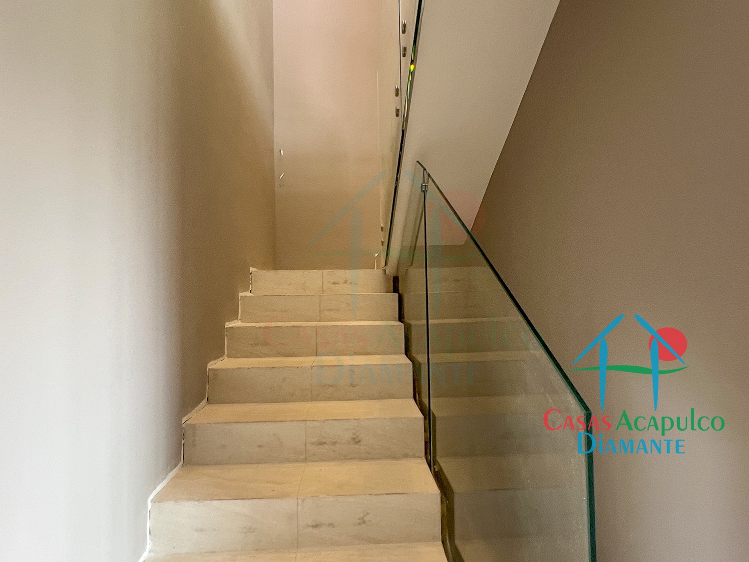 La Isla Fiji U PH - Sala de TV 1